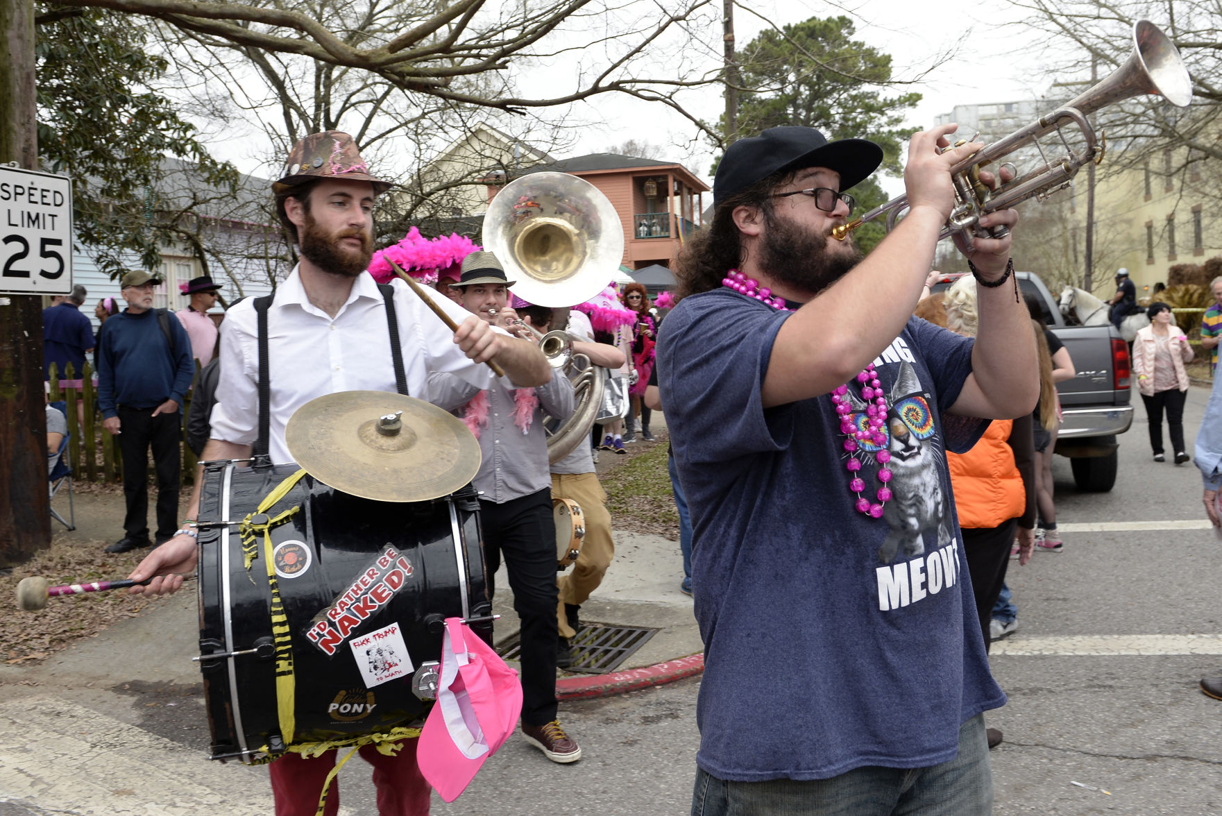 BR.spanishtownparade0442.021118 bf